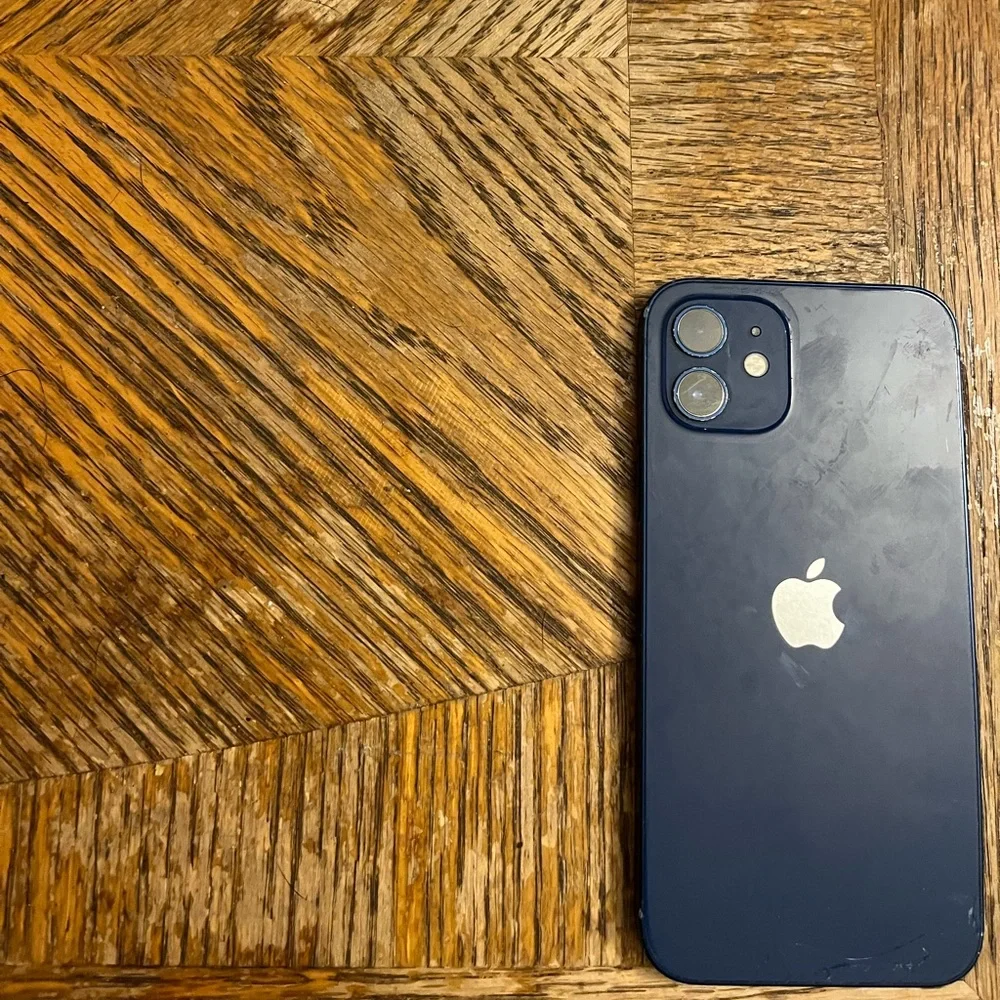 iPhone 12